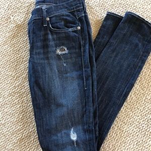 Rock & Republic slightly distressed jeans